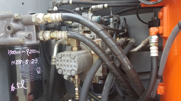 ZX120-1บูมยาวสภาพสวยเดฺิมจากญี่ปุ่นใบแทรคใหญ่