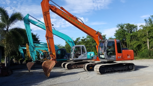 ZX120-1บูมยาวสภาพสวยเดฺิมจากญี่ปุ่นใบแทรคใหญ่