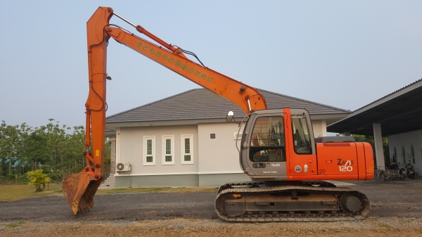 ZX120-1บูมยาวสภาพสวยเดฺิมจากญี่ปุ่นใบแทรคใหญ่