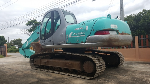 SK200M5 รถนำเข้าจากญี่ปุ่นสภาพสวยจัดราคาไม่แพง