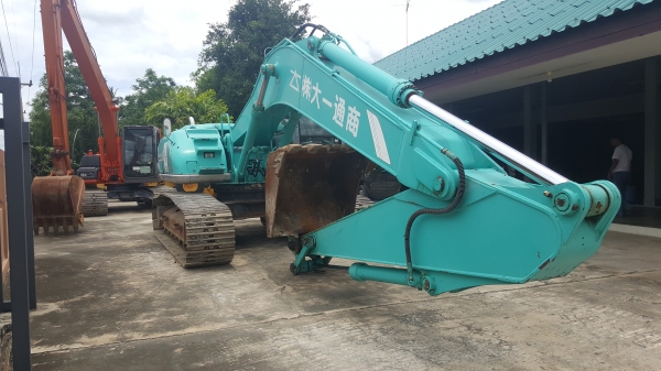 SK200M5 รถนำเข้าจากญี่ปุ่นสภาพสวยจัดราคาไม่แพง