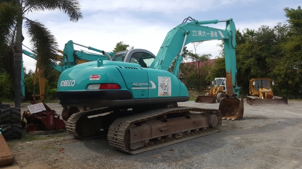 SK200M5 รถนำเข้าจากญี่ปุ่นสภาพสวยจัดราคาไม่แพง