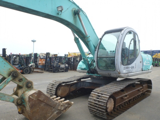 SK200M5 รถนำเข้าจากญี่ปุ่นสภาพสวยจัดราคาไม่แพง