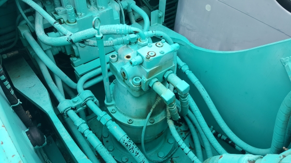 SK200M5 รถนำเข้าจากญี่ปุ่นสภาพสวยจัดราคาไม่แพง