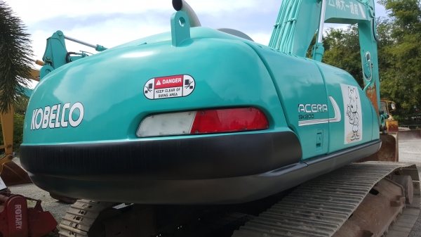 SK200M5 รถนำเข้าจากญี่ปุ่นสภาพสวยจัดราคาไม่แพง