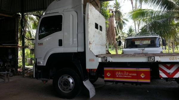 ขาย Isuzu พื้นเรึยบ 360  ปี 56 เครื่องดี เกียร์ดี คัชซีสวย สภาพสวยพร้อมใช้งาน เอกสารพร้อมโอน สนใจราคาคุยกัน 082-1698998,083-9628875