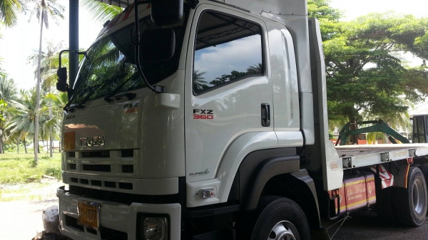 ขาย Isuzu พื้นเรึยบ 360  ปี 56 เครื่องดี เกียร์ดี คัชซีสวย สภาพสวยพร้อมใช้งาน เอกสารพร้อมโอน สนใจราคาคุยกัน 082-1698998,083-9628875