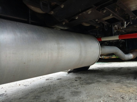 ขาย Isuzu พื้นเรึยบ 360  ปี 56 เครื่องดี เกียร์ดี คัชซีสวย สภาพสวยพร้อมใช้งาน เอกสารพร้อมโอน สนใจราคาคุยกัน 082-1698998,083-9628875