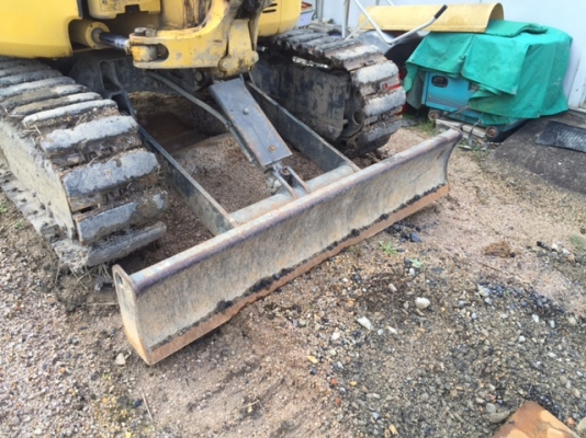 ขาย KOMATSU PC20MR-3 เก่านอกนำเข้าจากญี่ปุ่น สภาพพร้อมใช้ สนใจติดต่อ อำพล 090-9694506 / 080-3031241