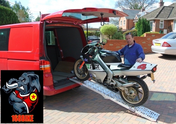 บันไดอลูมิเนียมสำหรับนำมอเตอร์ไซค์ขึ้นรถกระบะเพื่อขนย้าย2,500บ.