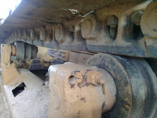 ขายรถแทรกเตอร์ cat d5 เครื่องฝาหนาสภาพพร้อมใช้