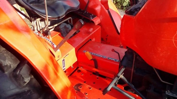 3408 แรงสวยๆๆ เครื่องดี ระบบไฮโดรลิคสมบูรณ์ อุปกรณ์ 2รายการ ดันหน้า พาลหลังสวย