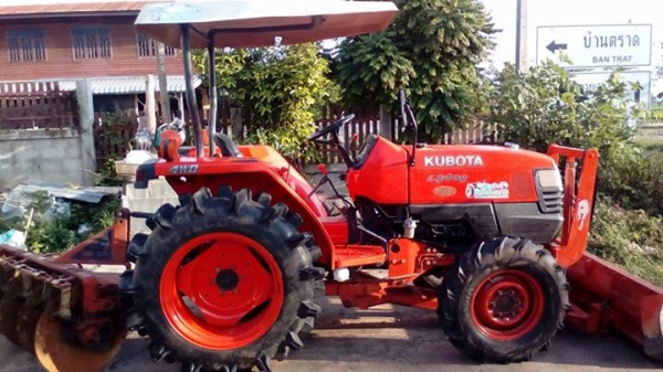 3408 แรงสวยๆๆ เครื่องดี ระบบไฮโดรลิคสมบูรณ์ อุปกรณ์ 2รายการ ดันหน้า พาลหลังสวย