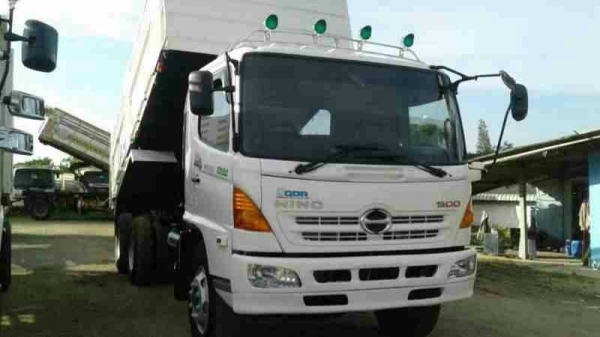 Hino mega เครื่อง 260 แรง ปี 50 กระบะดัมพ์สามมิตร ทะเบียนพร้อม