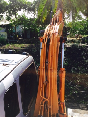 ขาย Hitachi Ex120-5 เก่านอก พร้อมใช้งาน