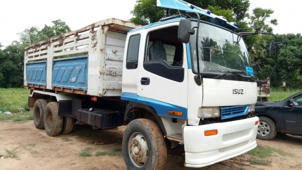 ขายด่วนๆISUZU DECA270ยูโรวันสองเพลาดั้มสภาพพร้อมใช้งานเครื่องเดิมเกียร์เดิมๆโทรไอดี0990035892