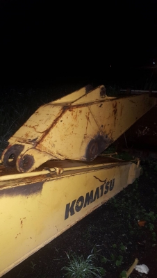 ขายบูมอามบุ่งกี๋KOMATSU PC200 ขายบูมอามบุ่งกี๋KOMATSU PC200