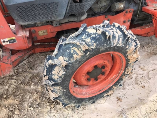 ขาย 198,000 บาท KUBOTA L4508 เครื่องดี เกียร์ดี (ใบมีดหน้า -หาง 6 ) ระบไฮโดรลิก หางไม่ตก สภาพพร้อมทำงาน เอกสารเล่มทะเบียน รถอยู่ จ.สุรินทร์ โทร&ไอดีไลน์ 0610710295 ขาย 198,000 บาท KUBOTA L4508 เครื่องดี เกียร์ดี (ใบมีดหน้า -หาง 6 ) ระบไฮโดรลิก หางไม่ตก สภาพพร้อมทำงาน เอกสารเล่มทะเบียน รถอยู่ จ.สุรินทร์ โทร&ไอดีไลน์ 0610710295