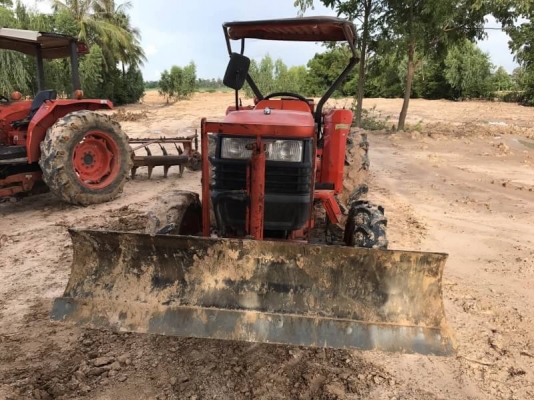 ขาย 198,000 บาท KUBOTA L4508 เครื่องดี เกียร์ดี (ใบมีดหน้า -หาง 6 ) ระบไฮโดรลิก หางไม่ตก สภาพพร้อมทำงาน เอกสารเล่มทะเบียน รถอยู่ จ.สุรินทร์ โทร&ไอดีไลน์ 0610710295 ขาย 198,000 บาท KUBOTA L4508 เครื่องดี เกียร์ดี (ใบมีดหน้า -หาง 6 ) ระบไฮโดรลิก หางไม่ตก สภาพพร้อมทำงาน เอกสารเล่มทะเบียน รถอยู่ จ.สุรินทร์ โทร&ไอดีไลน์ 0610710295
