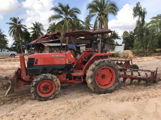 ขาย 198,000 บาท KUBOTA L4508 เครื่องดี เกียร์ดี (ใบมีดหน้า -หาง 6 ) ระบไฮโดรลิก หางไม่ตก สภาพพร้อมทำงาน เอกสารเล่มทะเบียน รถอยู่ จ.สุรินทร์ โทร&ไอดีไลน์ 0610710295 ขาย 198,000 บาท KUBOTA L4508 เครื่องดี เกียร์ดี (ใบมีดหน้า -หาง 6 ) ระบไฮโดรลิก หางไม่ตก สภาพพร้อมทำงาน เอกสารเล่มทะเบียน รถอยู่ จ.สุรินทร์ โทร&ไอดีไลน์ 0610710295
