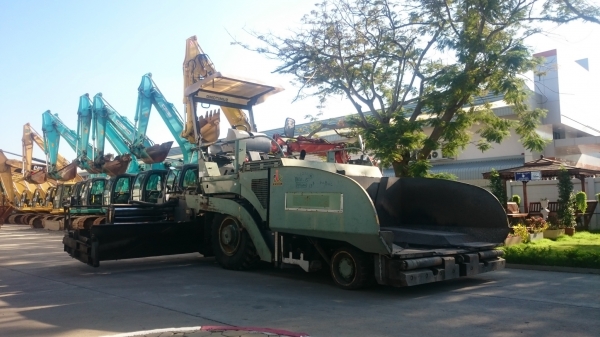 รถปูยาง SUMITOMO HA60W-5 ถึงไทยแล้ว ราคาไม่แพงครับ รถปูยาง SUMITOMO HA60W-5 ถึงไทยแล้ว ราคาไม่แพงครับ