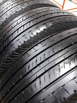 ยางรถยนต์มือสอง BRIDGESTONE รุ่น DURAVIS R611. 215 65R16 สัปดาที่37ปี2016 ลงพื้นปลายปี2016 สภาพสวยมากๆไร้ที่ติ ดอกเต็มๆ90\%คุ้มสุดๆใช้อีกยาวๆไม่แพง