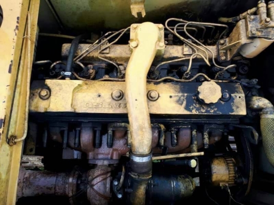 ขาย. 595,000฿. KOMATSU.PC200-5 คอนโทรลสั้น เอกสารอินวอยท์ เครื่องดี ปั้มดี เอวแน่น.โซ่หนา   รถอยู่ชลบุรี โทร&amp;ไอดีไลน์ 0610710295