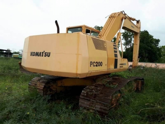ขาย. 595,000฿. KOMATSU.PC200-5 คอนโทรลสั้น เอกสารอินวอยท์ เครื่องดี ปั้มดี เอวแน่น.โซ่หนา   รถอยู่ชลบุรี โทร&amp;ไอดีไลน์ 0610710295