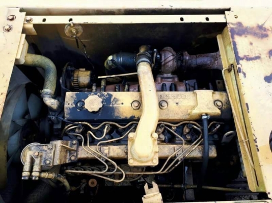 ขาย. 595,000฿. KOMATSU.PC200-5 คอนโทรลสั้น เอกสารอินวอยท์ เครื่องดี ปั้มดี เอวแน่น.โซ่หนา   รถอยู่ชลบุรี โทร&amp;ไอดีไลน์ 0610710295