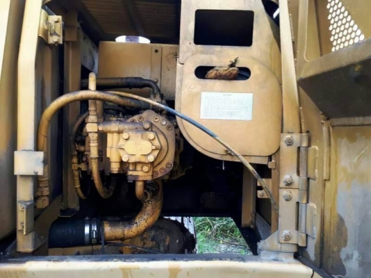 ขาย. 595,000฿. KOMATSU.PC200-5 คอนโทรลสั้น เอกสารอินวอยท์ เครื่องดี ปั้มดี เอวแน่น.โซ่หนา   รถอยู่ชลบุรี โทร&amp;ไอดีไลน์ 0610710295
