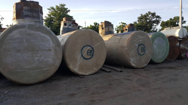 มาแล้วนะครับ ถังน้ำมันใต้ดินแบบหุ้มไฟเบอร์ มีแบบสองห้องด้วยนะครับ มาแล้วนะครับ ถังน้ำมันใต้ดินแบบหุ้มไฟเบอร์ มีแบบสองห้องด้วยนะครับ