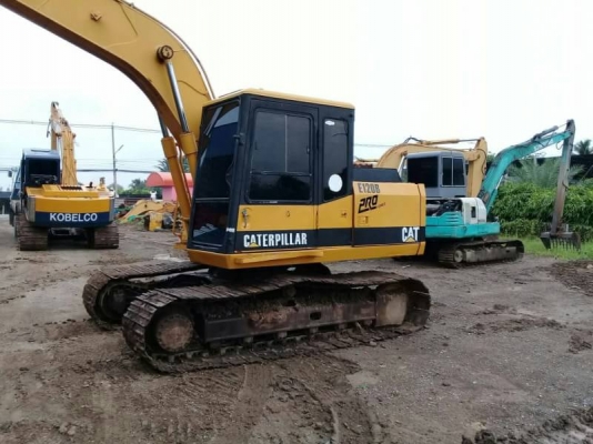 ขาย 595,000 เก่านอก 2 ปี CATTERPILAR  E 120 B บูมยาวพิเศษ 14  เมตร  เครื่องดี ปั้มแรง โช่หนา เอวแน่น ไฟฟ้าครบ รถสวยพร้อมใช้ รถอยู่ จ.นครปฐม 090-772-3710 090-772-3708