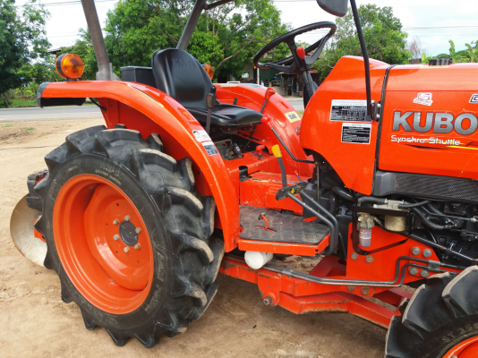 ขายรถไถคูโบต้าL3008(สวยสีเดิมทั้งคัน) อุปกรณ์ครบชุดใบมีดหน้า+ผานพรวน สภาพพร้อมใช้งานเล่มทะเบียนครบ #จัดส่งฟรี ราคา270,000บาท  ต่อรองได้ สนใจโทร084-5575695,086-0631832เเต้ว #ดูรถได้ที่บ้านเกาะลำไยต.วังบัวอ.คลองขลุงจ.กำแพงเพชร