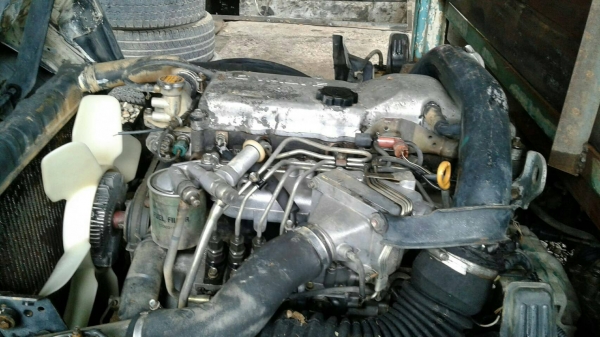 Hino BU เครื่อง 136 แรง เทอร์โบอินเตอร์ ปี 45 เครื่อง/คัดสี/ภายในสวย ทะเบียนพร้อม