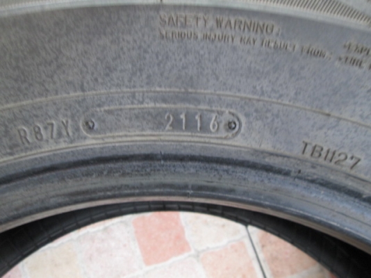 ขายยาง 265-65-17 DUNLOP PT2 กลางปี16 ดอกเต็ม 1ชุด