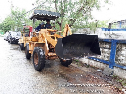 รถตักล้อยาง KOMATSU 505 ขับ 4WD เอวอ่อน ยกสูง 3-4 เมตร พร้อมใช้ รถตักล้อยาง KOMATSU 505 ขับ 4WD เอวอ่อน ยกสูง 3-4 เมตร พร้อมใช้