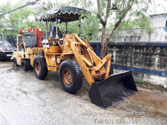 รถตักล้อยาง KOMATSU 505 ขับ 4WD เอวอ่อน ยกสูง 3-4 เมตร พร้อมใช้ รถตักล้อยาง KOMATSU 505 ขับ 4WD เอวอ่อน ยกสูง 3-4 เมตร พร้อมใช้