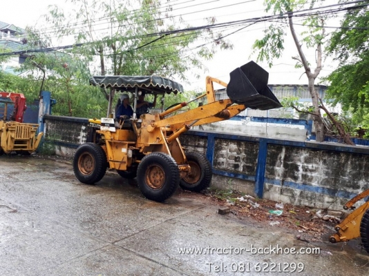 รถตักล้อยาง KOMATSU 505 ขับ 4WD เอวอ่อน ยกสูง 3-4 เมตร พร้อมใช้