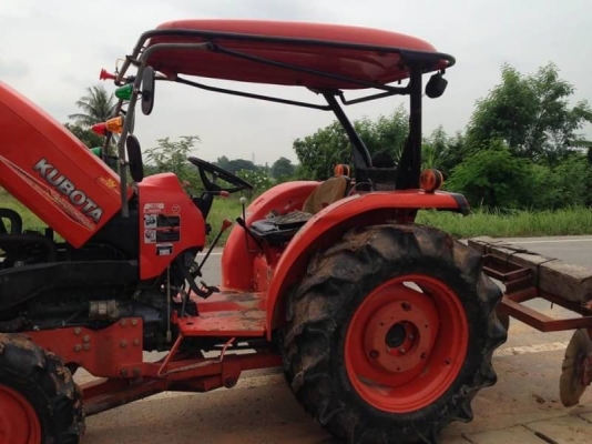 ขาย 365,000 บาท KUBOTA L4708 ปี 55 ทำงาน  เครื่องดี เกียร์ดี ระบบไฮโดรลิก (ใบมีดหน้า - หาง 6) เอกสารเล่มทะเบียน  รถอยู่ จ.ศรีสะเกษ โทร&ไอดีไลน์  0610710295 ขาย 365,000 บาท KUBOTA L4708 ปี 55 ทำงาน  เครื่องดี เกียร์ดี ระบบไฮโดรลิก (ใบมีดหน้า - หาง 6) เอกสารเล่มทะเบียน  รถอยู่ จ.ศรีสะเกษ โทร&ไอดีไลน์  0610710295