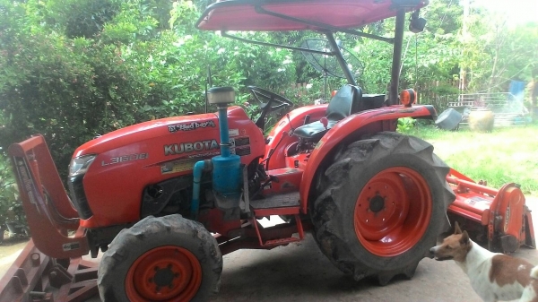 รถไถ 36 แรงปี 53 อุปกร 3 อย่าง ซ. ม 1300 นิด ฯฯ ป้ายแดง มือเดียว ราคาเบาฯฯ 275000 บาท ดูรถที อ.ราษีไศล จ.ศรีสะเกษ คับ 098 668-3479 094 283-9369 สิทธิ์คับ รถไถ 36 แรงปี 53 อุปกร 3 อย่าง ซ. ม 1300 นิด ฯฯ ป้ายแดง มือเดียว ราคาเบาฯฯ 275000 บาท ดูรถที อ.ราษีไศล จ.ศรีสะเกษ คับ 098 668-3479 094 283-9369 สิทธิ์คับ