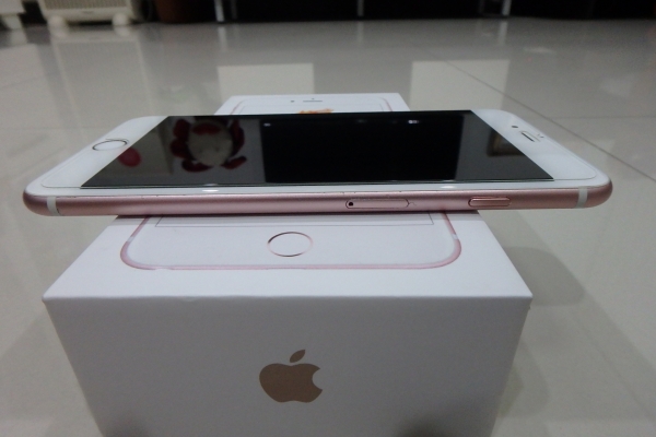 ลดราคา-Iphone 6S Plus 16 GB ครบกล่อง สภาพใหม่ เครื่องไทย ส่งฟรี