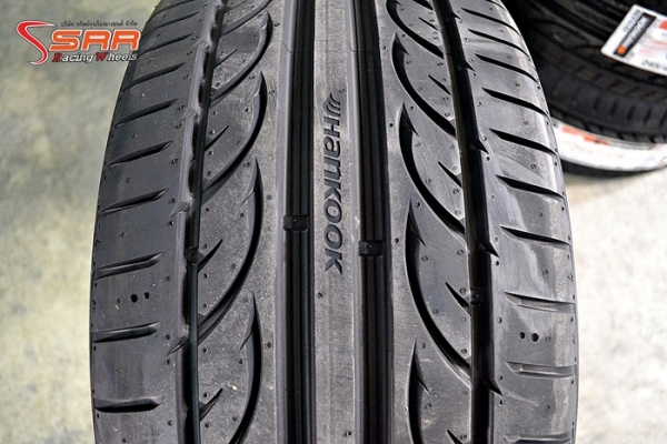 HANKOOK V12-EVO2 245/40R17 เส้นละ 3,800 บาท HANKOOK V12-EVO2 245/40R17 เส้นละ 3,800 บาท