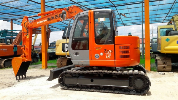 ขายรถขุด ZX 75 USA เก่านอกแท้มีลายแอร์เอกสารอินวอยไฟฟ้าครบมีพาญหน้ารถยังไม่ใช้ในไทยสภาพเต็มร้านละอองดาวแทรคเตอร์นครชัยศรี