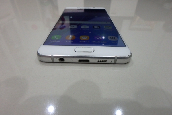 Samsung Galaxy A7 2016 สีขาว สภาพใหม่ ส่งฟรี