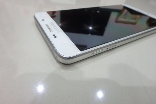 Samsung Galaxy A7 2016 สีขาว สภาพใหม่ ส่งฟรี