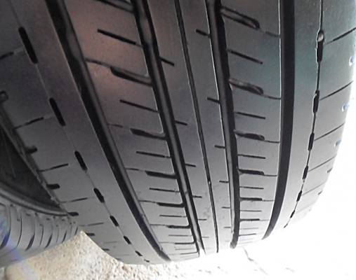 ยางกระบะ-รถตู้15 บริดสโตน 205-70-15ลงพื้นปลายปี15 ดอก1เซ็นไม่มีปะเลย