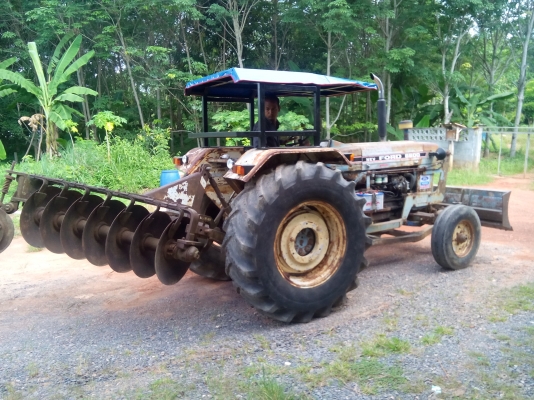 ขายรถไถ่ฟอร์ด 6600 T5  พร้อมใช้งาน..เล่มทะเบียนพร้อม