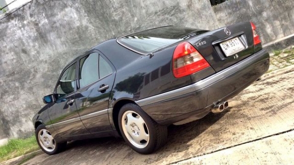 BENZ C220 1995 BENZ C220 1995