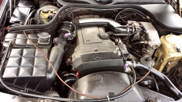 BENZ C220 1995