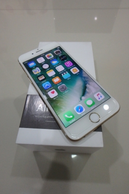 Iphone 6 16 GB มีเต๋า กล่อง สภาพดี ติดฟีล์มหน้าหลัง ใช้ได้ปกติ ไม่ติดไอคราน์ ส่งฟรี